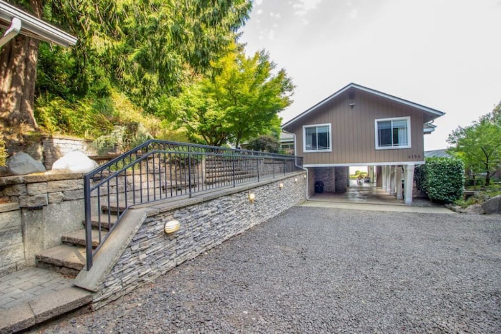 Photo of Others in Olympia