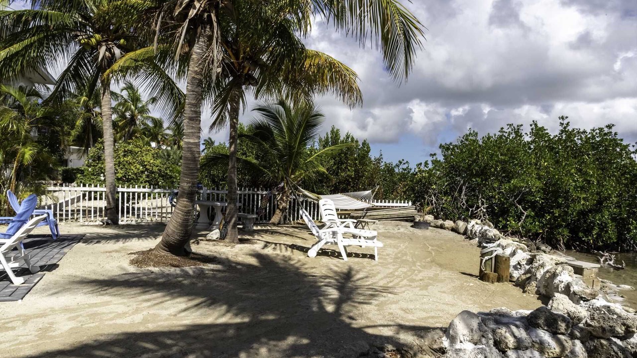 Photo of Outdoor in Breezeswept Beach Estates