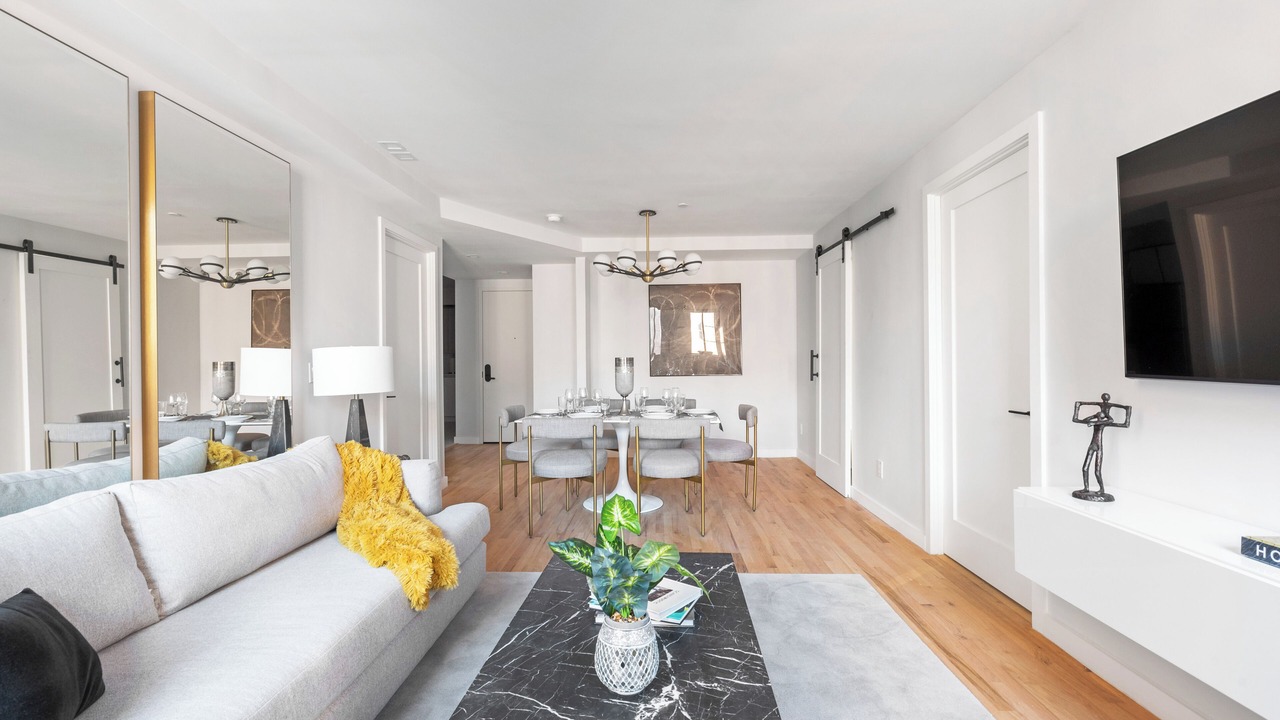 Photo of Livingroom in Central Park South