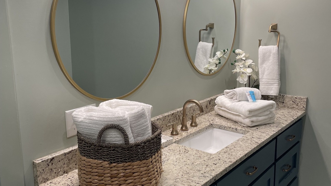 Photo of Bathroom in Guntersville