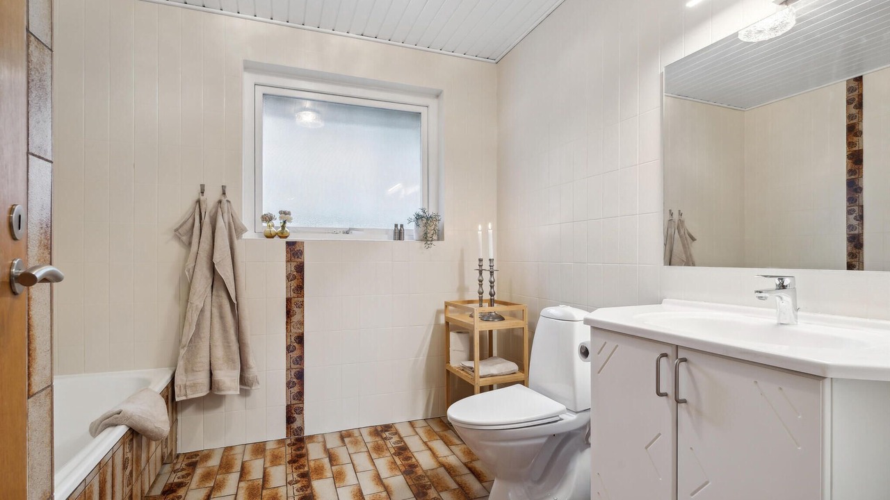 Photo of Bathroom in Agger