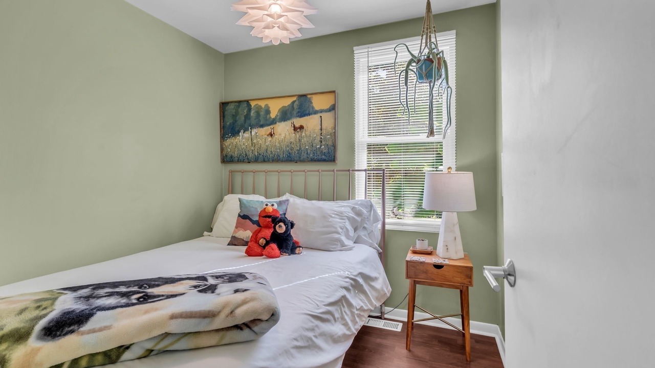 Photo of Bedroom in Shelby Hills