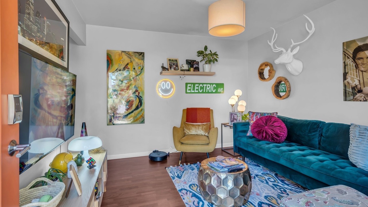 Photo of Livingroom in Shelby Hills