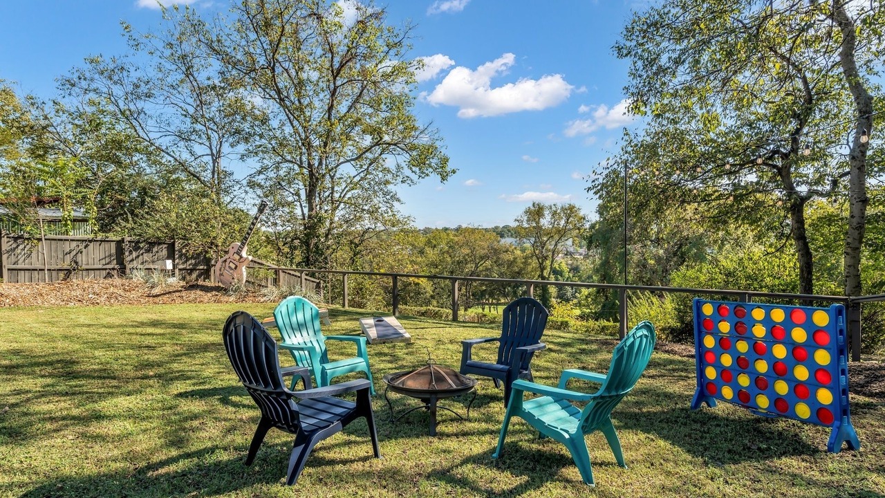 Photo of Outdoor in Shelby Hills