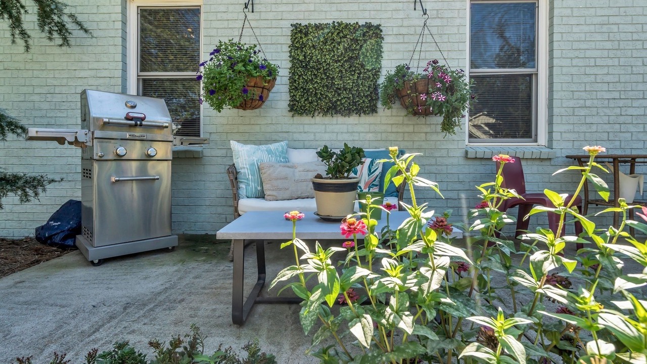 Photo of Patio Balcony in Shelby Hills