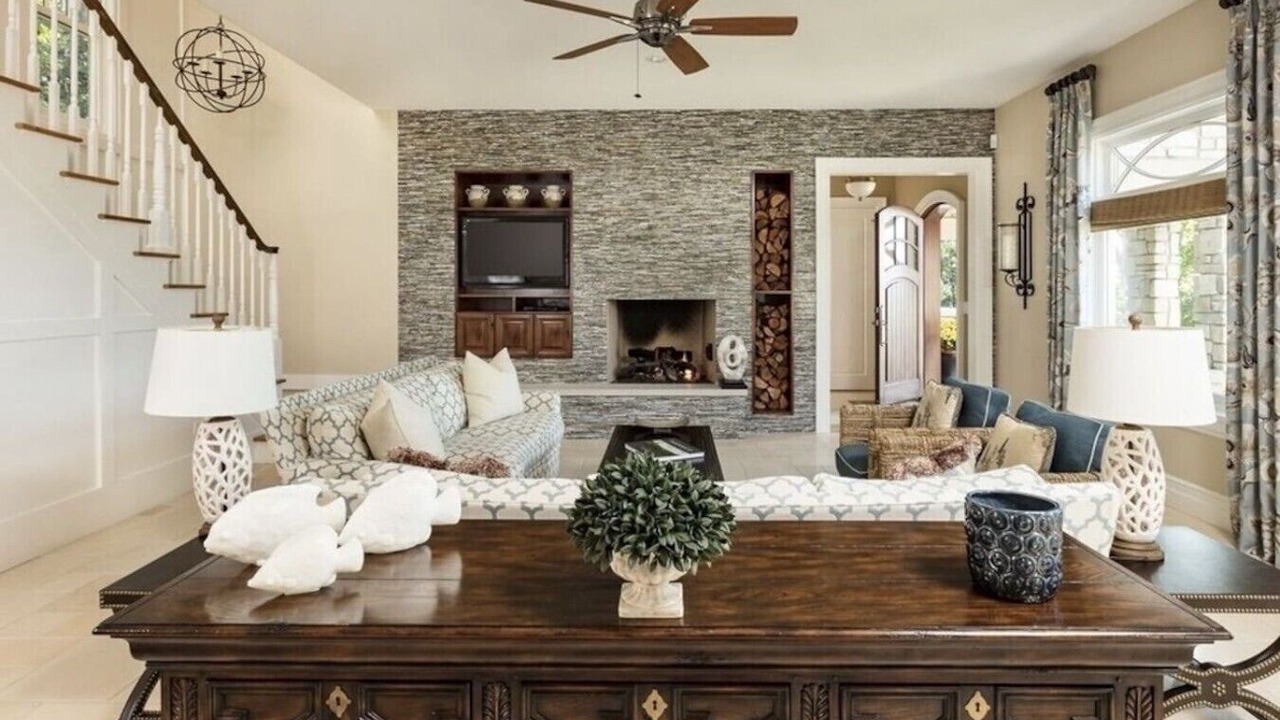Photo of Livingroom in Grand Beach