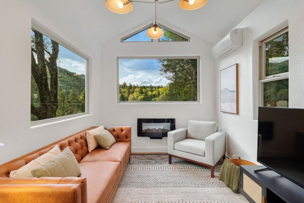 Photo of Others in Dunsmuir