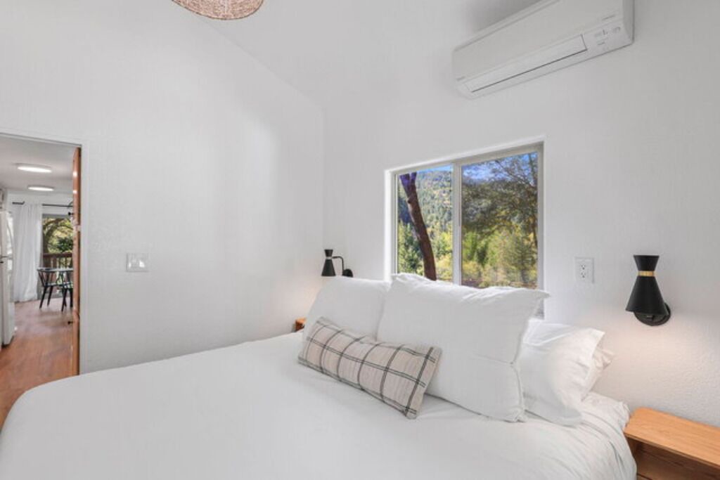 Photo of Others in Dunsmuir