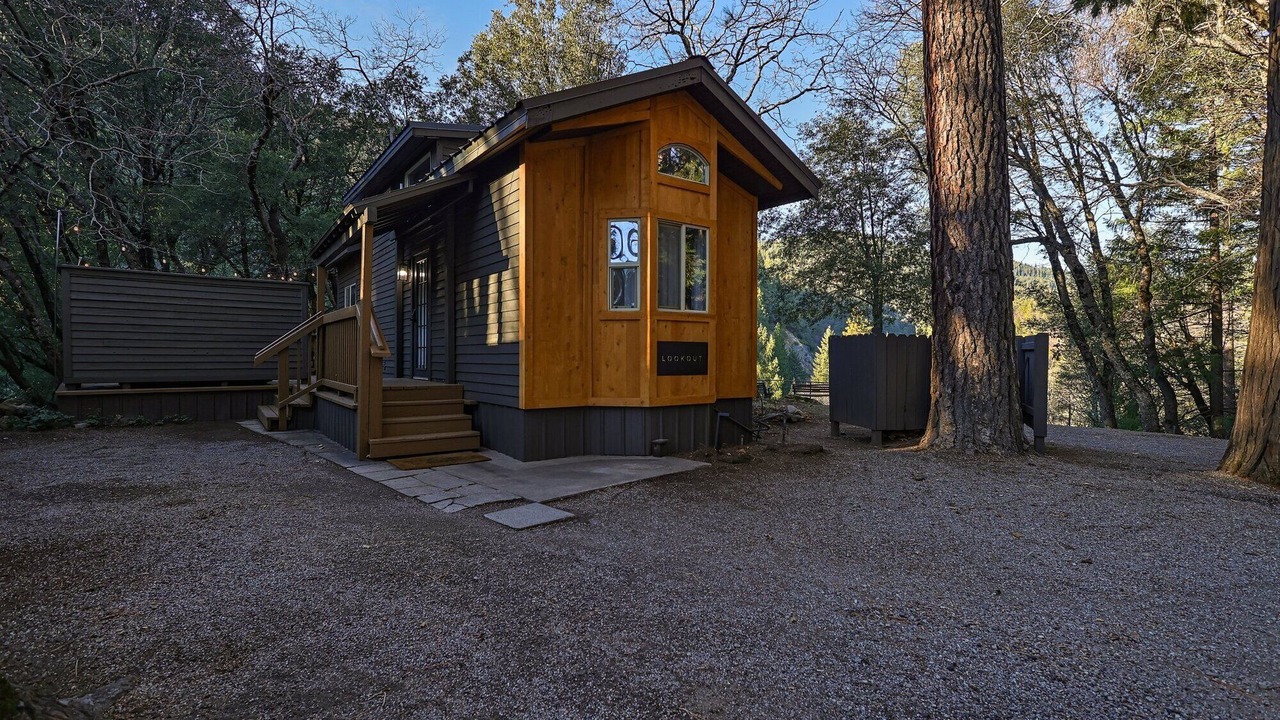 Photo of Others in Dunsmuir