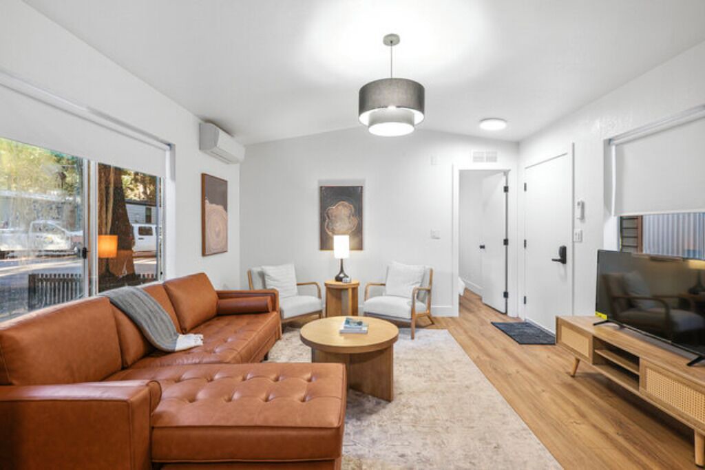 Photo of Others in Dunsmuir