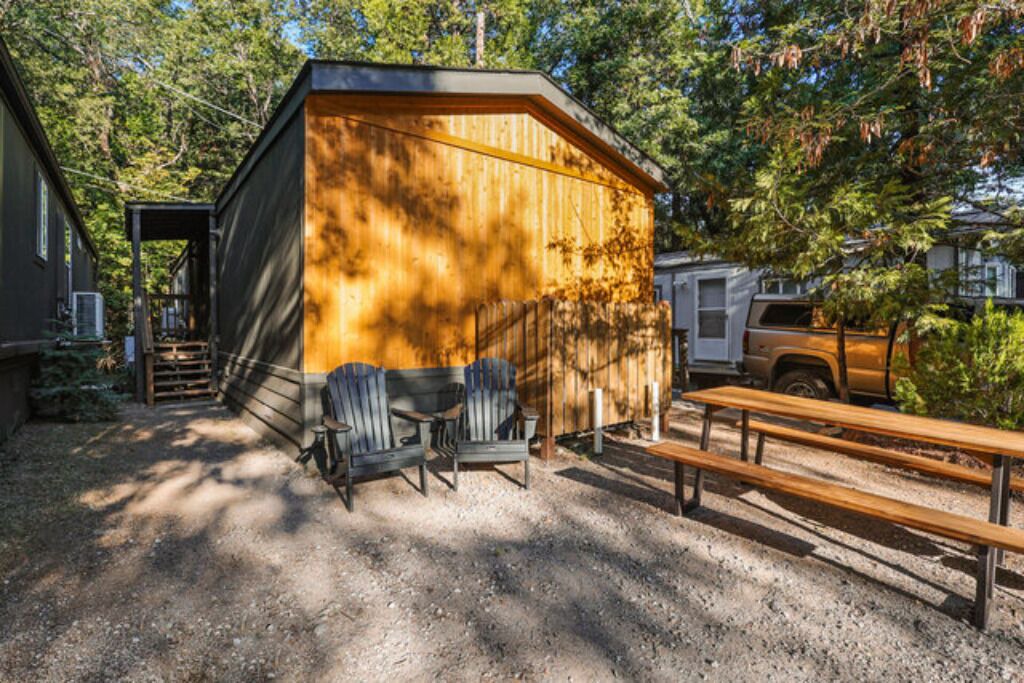 Photo of Others in Dunsmuir