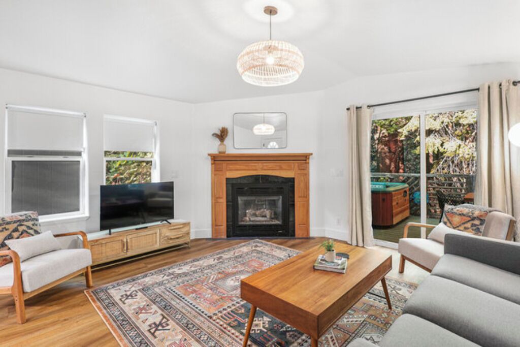 Photo of Others in Dunsmuir