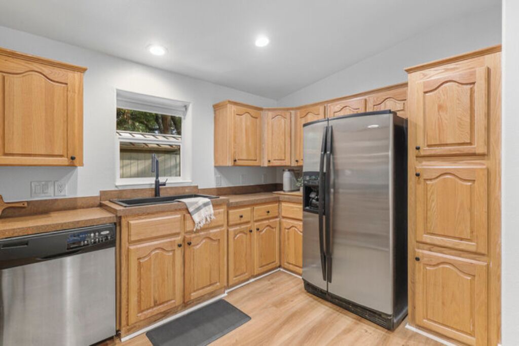 Photo of Others in Dunsmuir