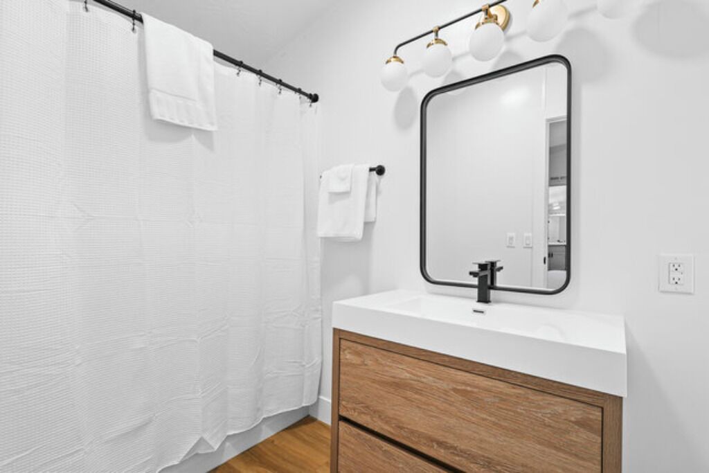 Photo of Others in Dunsmuir