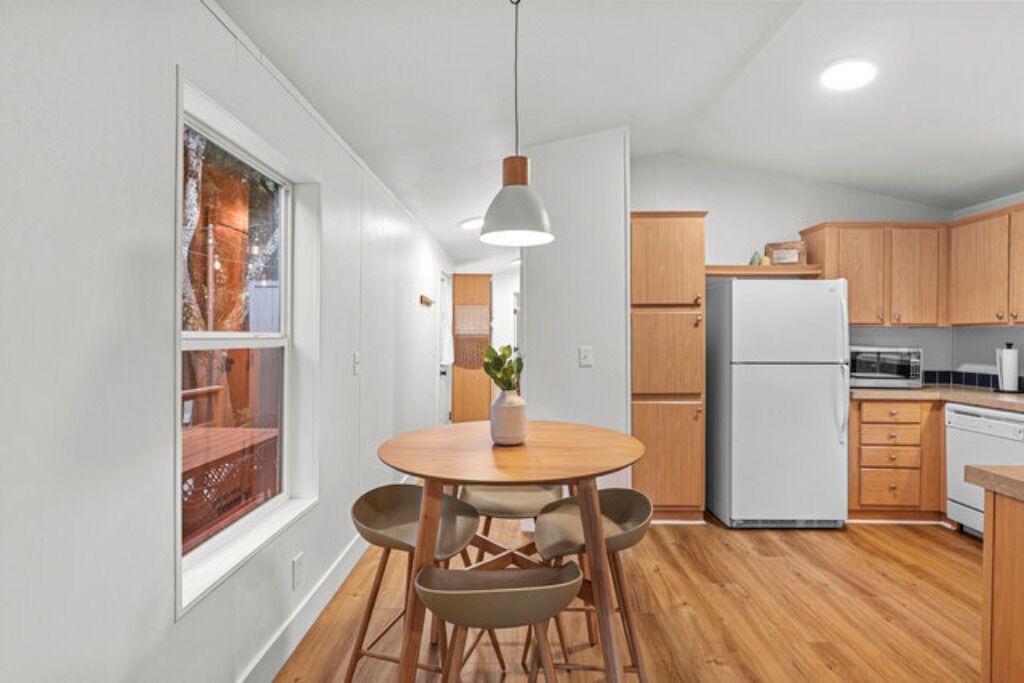 Photo of Others in Dunsmuir