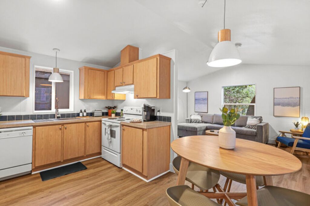 Photo of Others in Dunsmuir