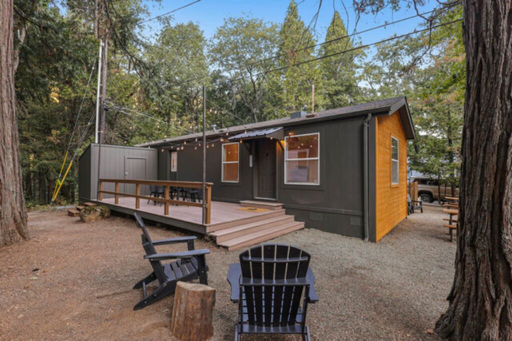 Photo of Others in Dunsmuir