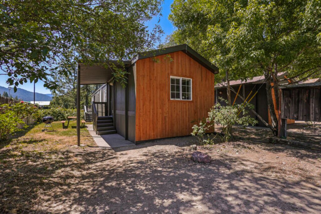 Photo of Others in Dunsmuir