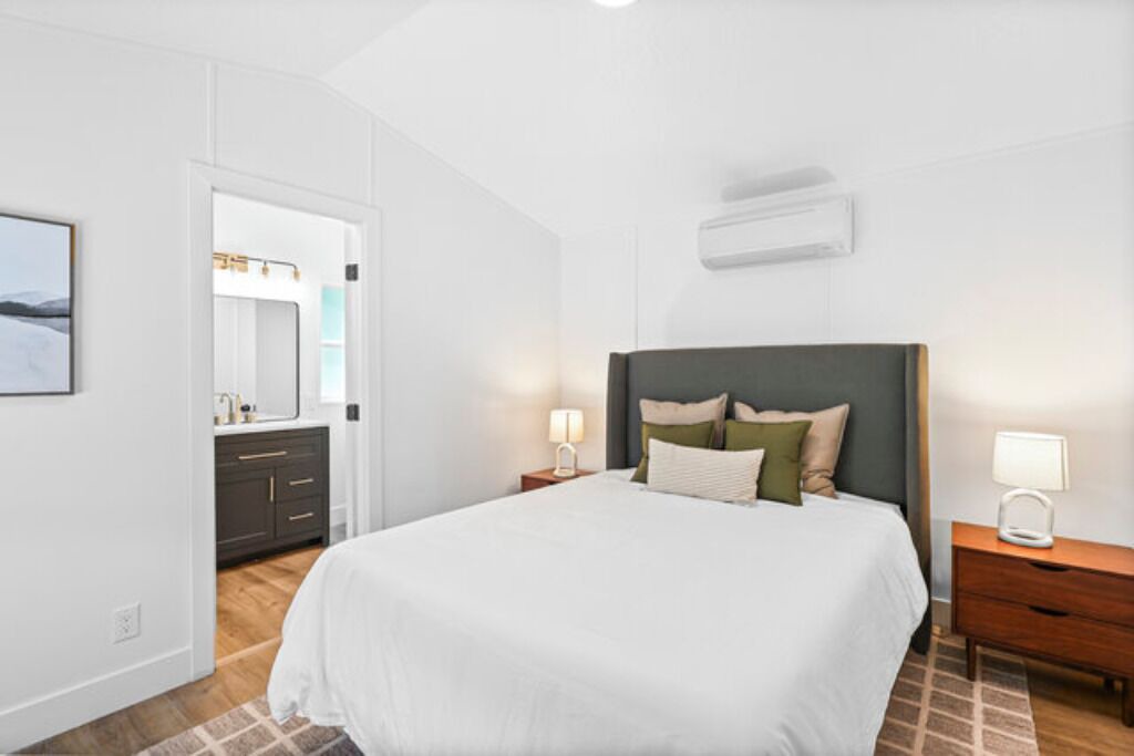 Photo of Others in Dunsmuir