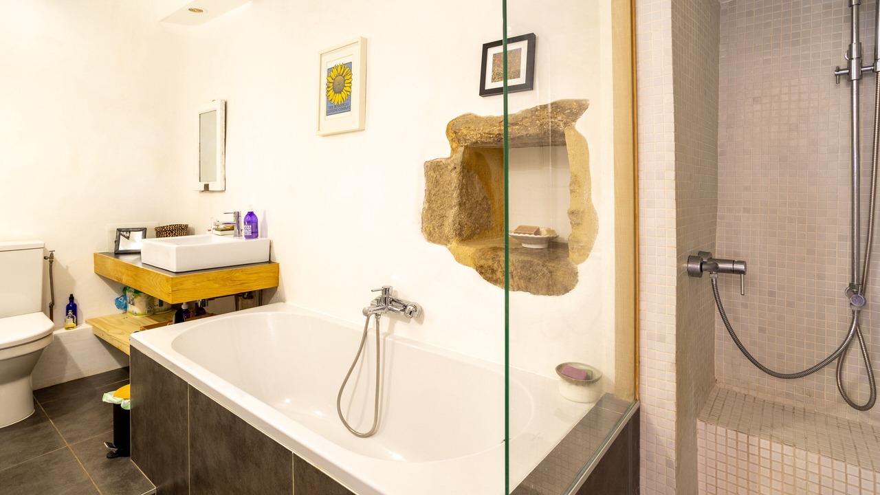 Photo of Bathroom in Montaren-et-Saint-Mediers