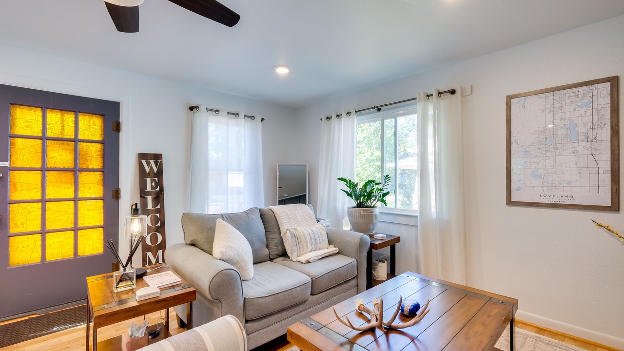Photo of Livingroom in Loveland