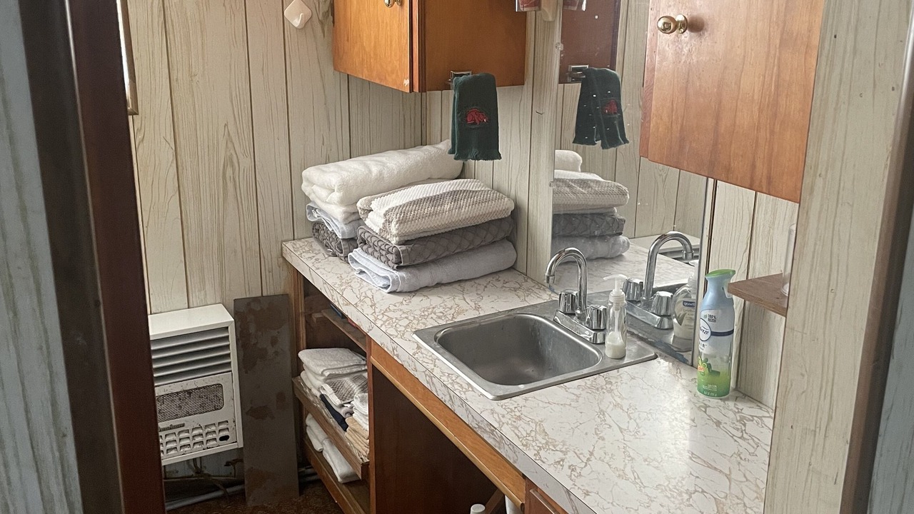 Photo of Bathroom in Gregory