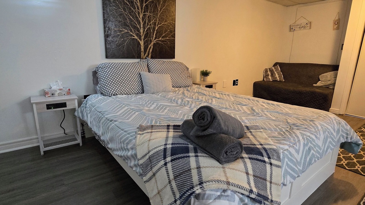 Photo of Bedroom in Halton Regional Municipality