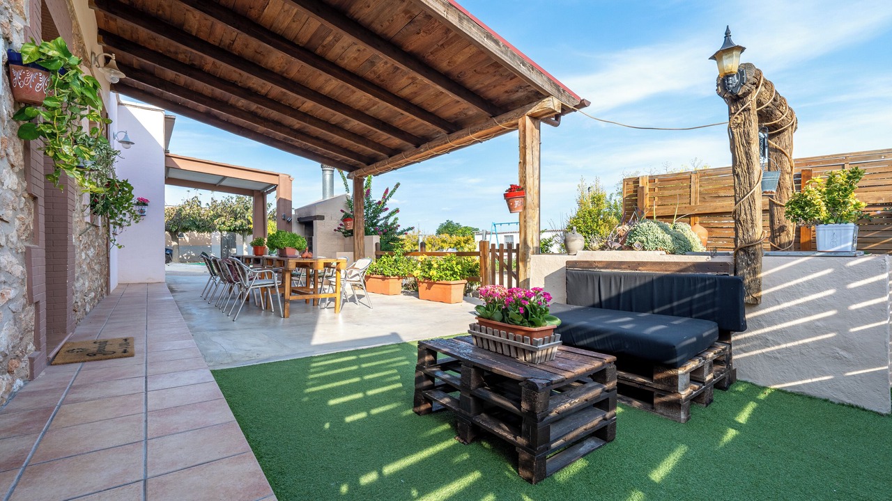 Photo of Outdoor in Camarles