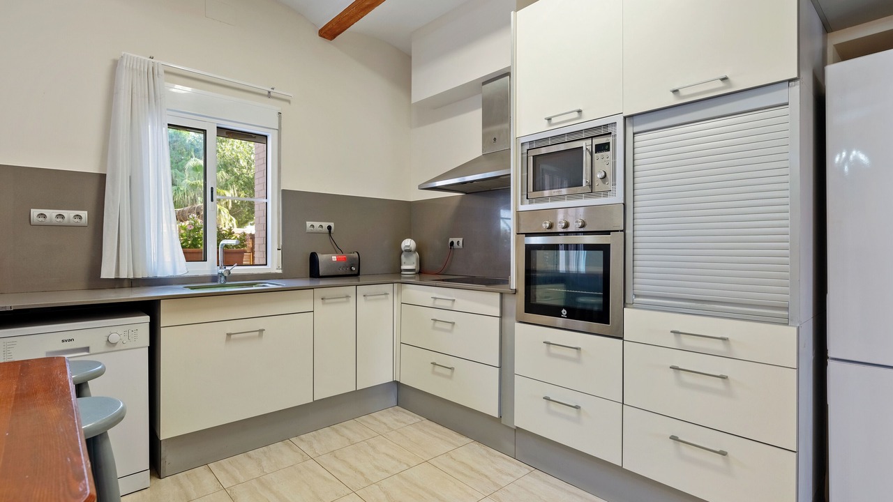 Photo of Kitchen in Camarles