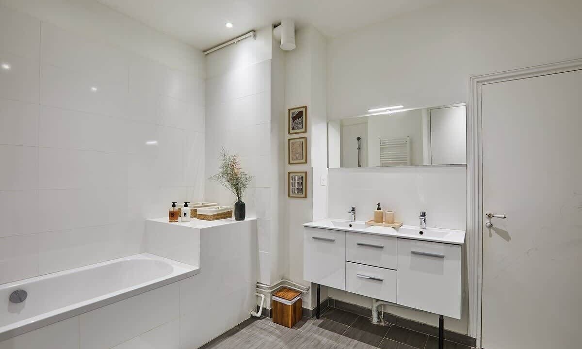 Photo of Bathroom in Quartier de la Porte-Saint-Denis
