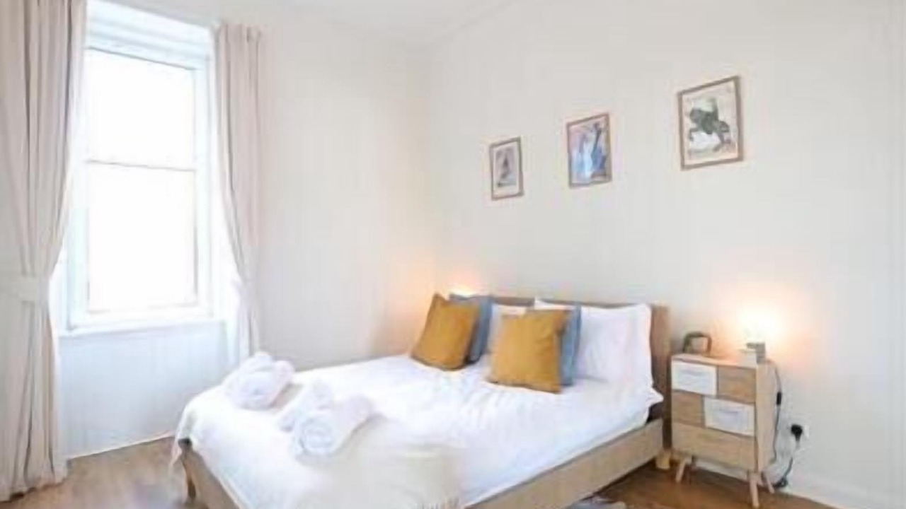 Photo of Others in Helensburgh