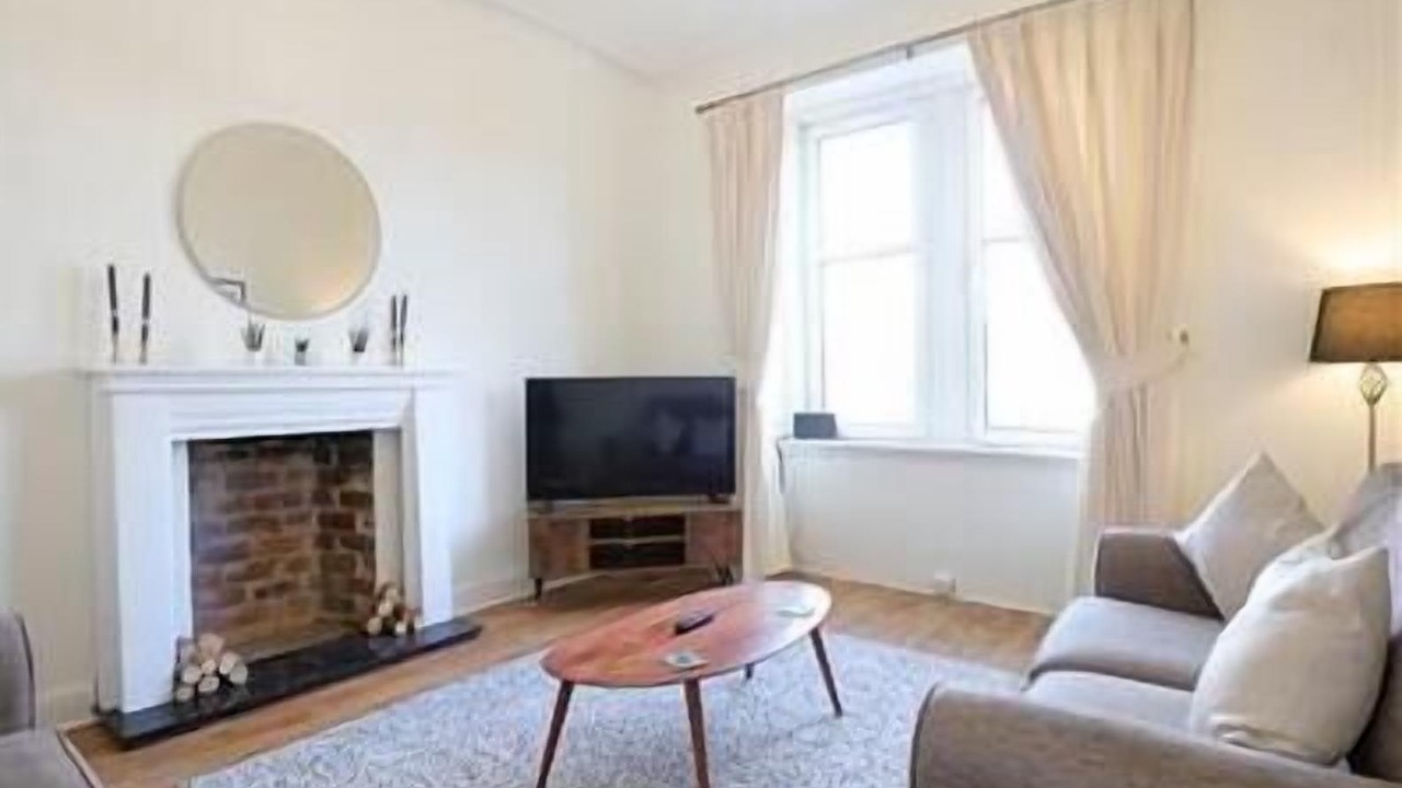 Photo of Bedroom in Helensburgh