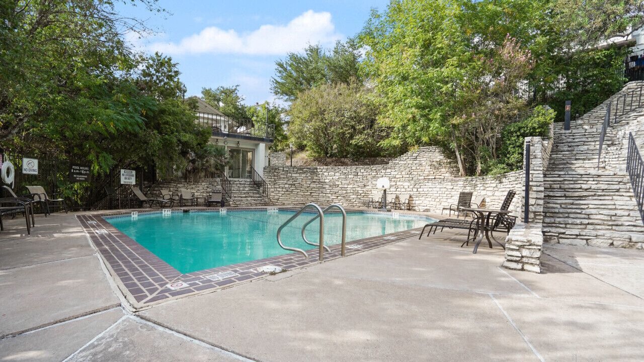 Photo of Outdoor in Highland Hills