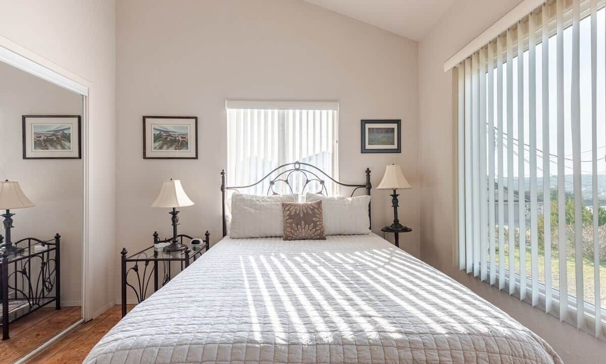 Photo of Bedroom in Briarcliff