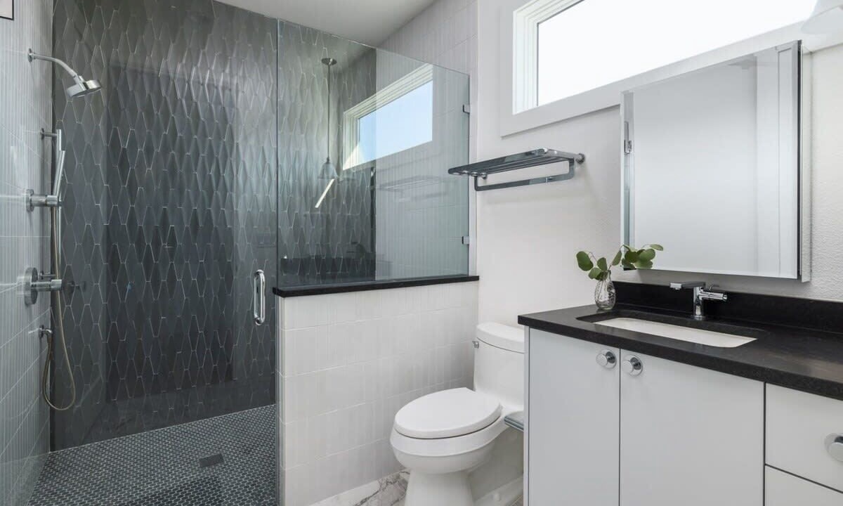 Photo of Bathroom in Treemont