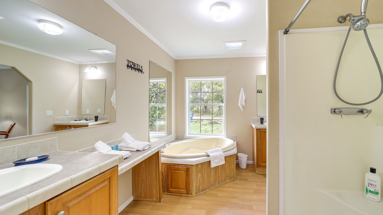 Photo of Bathroom in Checotah