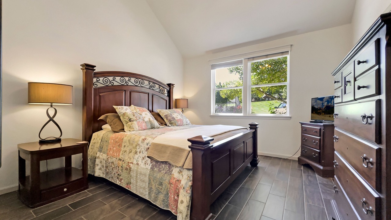 Photo of Bedroom in Camdenton