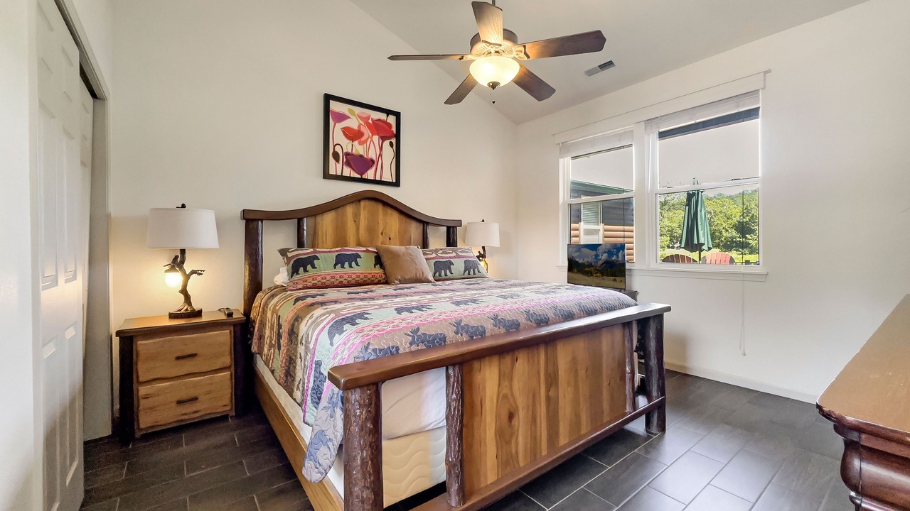 Photo of Bedroom in Camdenton