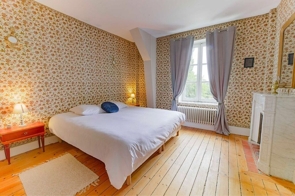 Photo of Bedroom in Villecerf