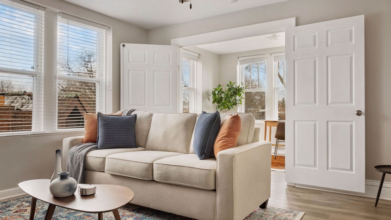 Photo of Livingroom in University City