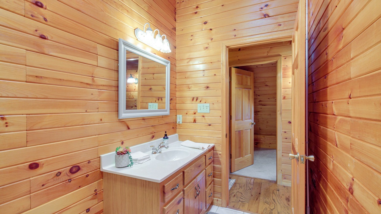 Photo of Bathroom in Spottswood