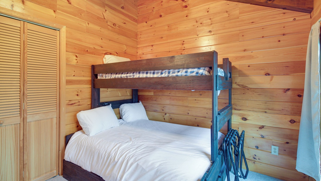 Photo of Bedroom in Spottswood