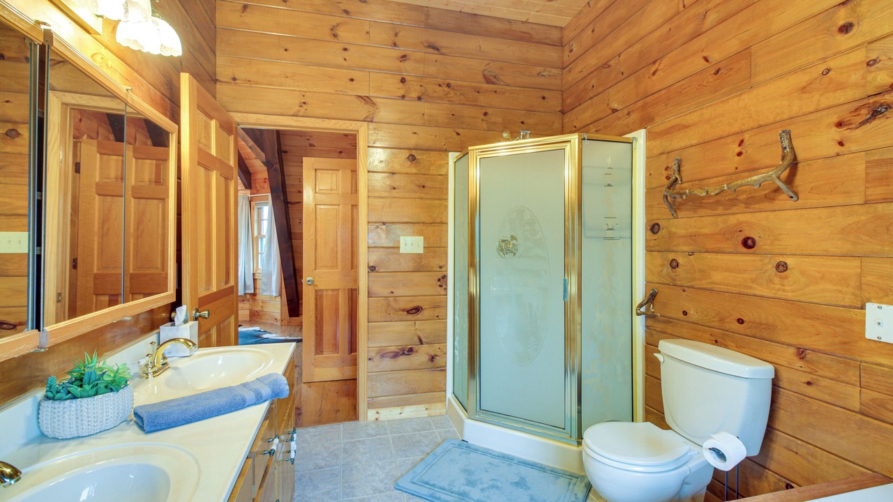Photo of Bathroom in Spottswood