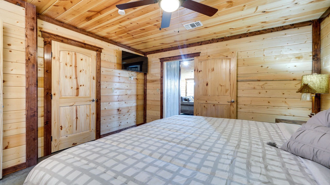 Photo of Bedroom in Golden