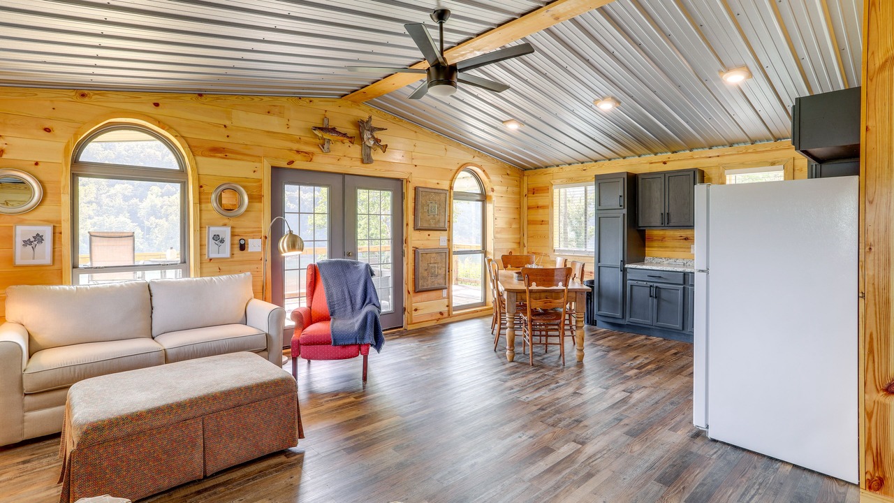 Photo of Livingroom in Boswell
