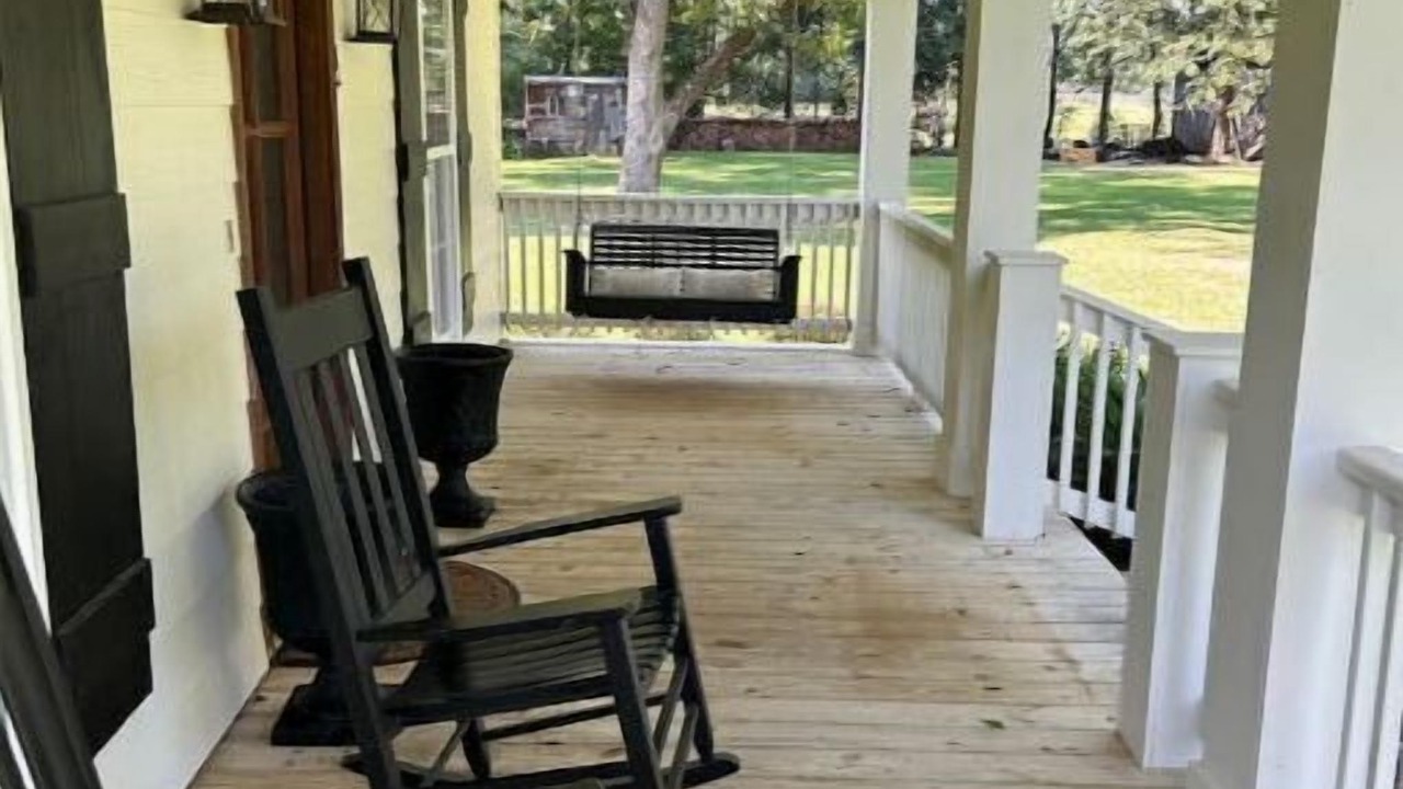 Photo of Patio Balcony in Petal