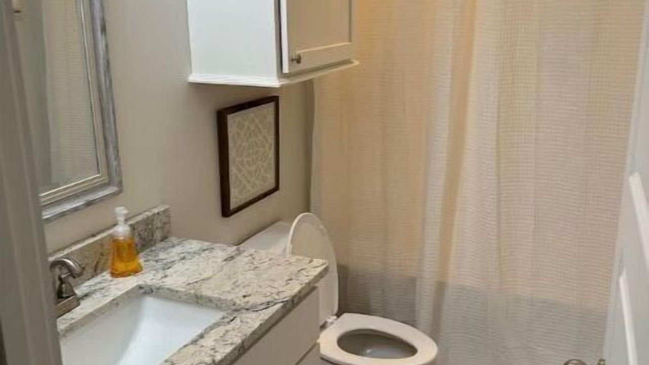 Photo of Bathroom in Petal