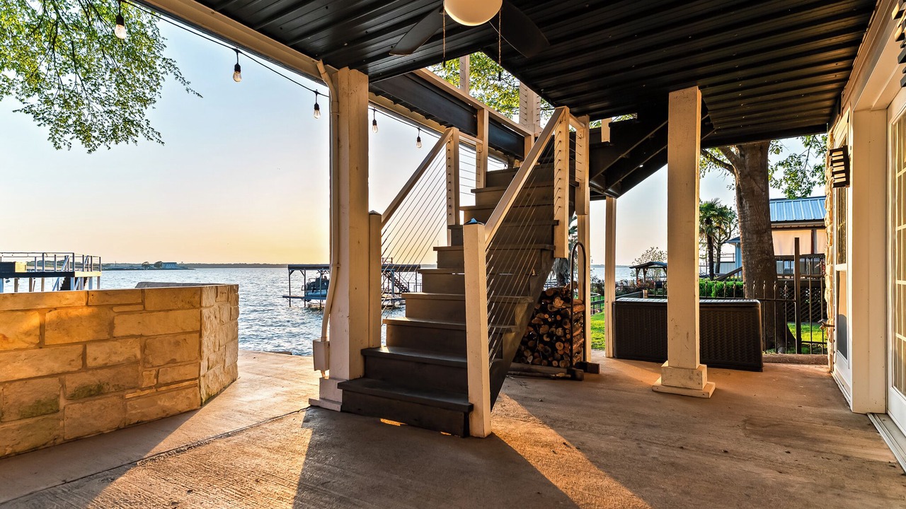 Photo of Patio Balcony in Gun Barrel City