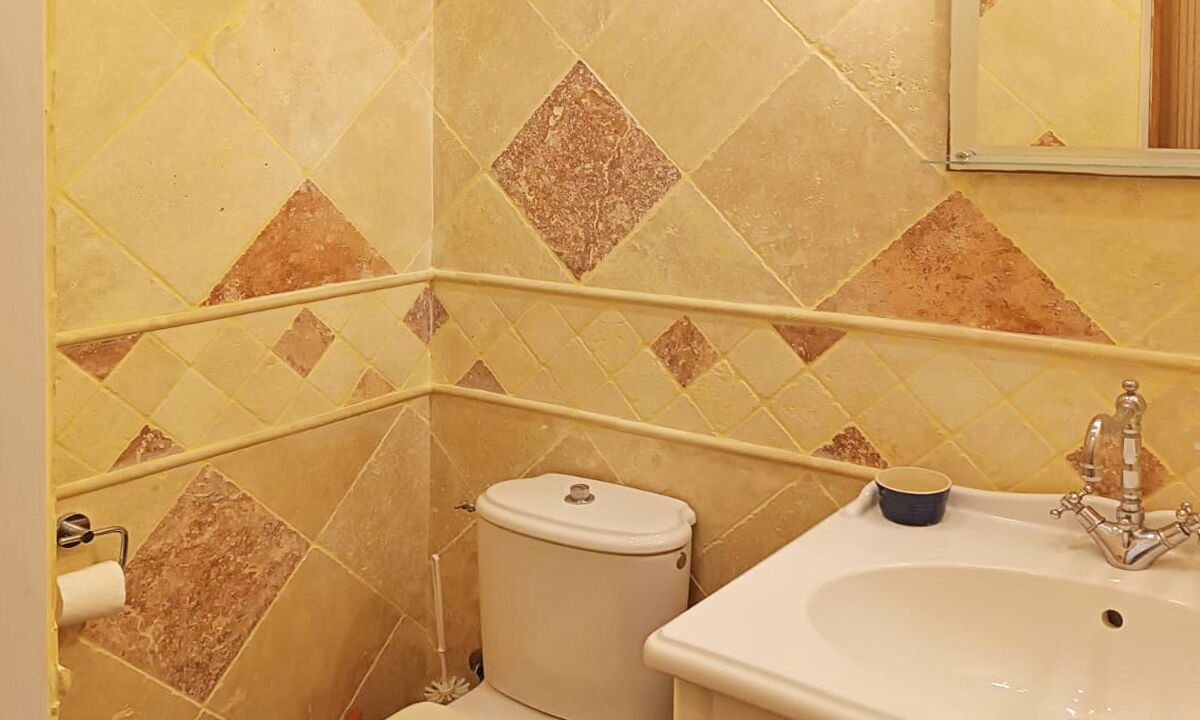 Photo of Bathroom in Lehon