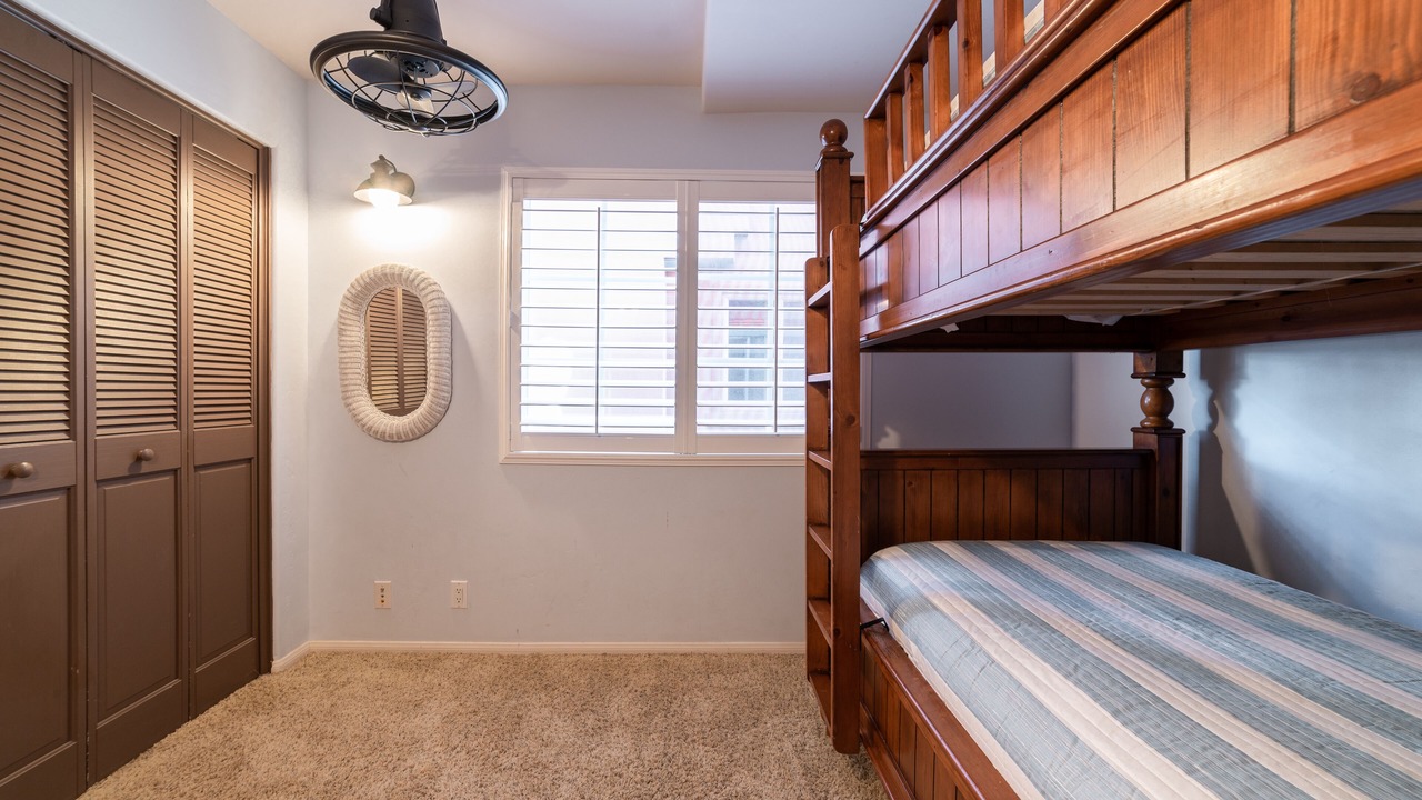 Photo of Bedroom in Mission Beach